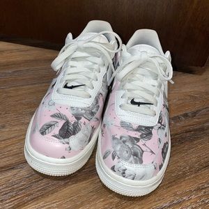 Floral Air Force 1 🤍💗